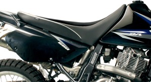Sargent World Sport CarbonFX Low Solo Seat Black/White Fits DR650