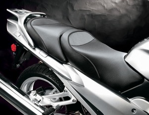 Sargent World Sport 2-Up Seat CarbonFX Black Fits Yamaha FJR1300