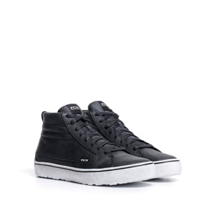TCX Street 3 Waterproof Shoes Black/Black/White Size 44 - Waterproof riding shoes in size 44