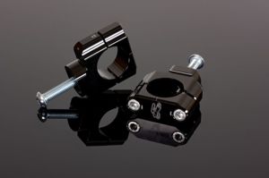 Renthal 28.6mm No Offset Handlebar Clamps Black Pair - For mounting 1-1/8in bars on select motorcycles